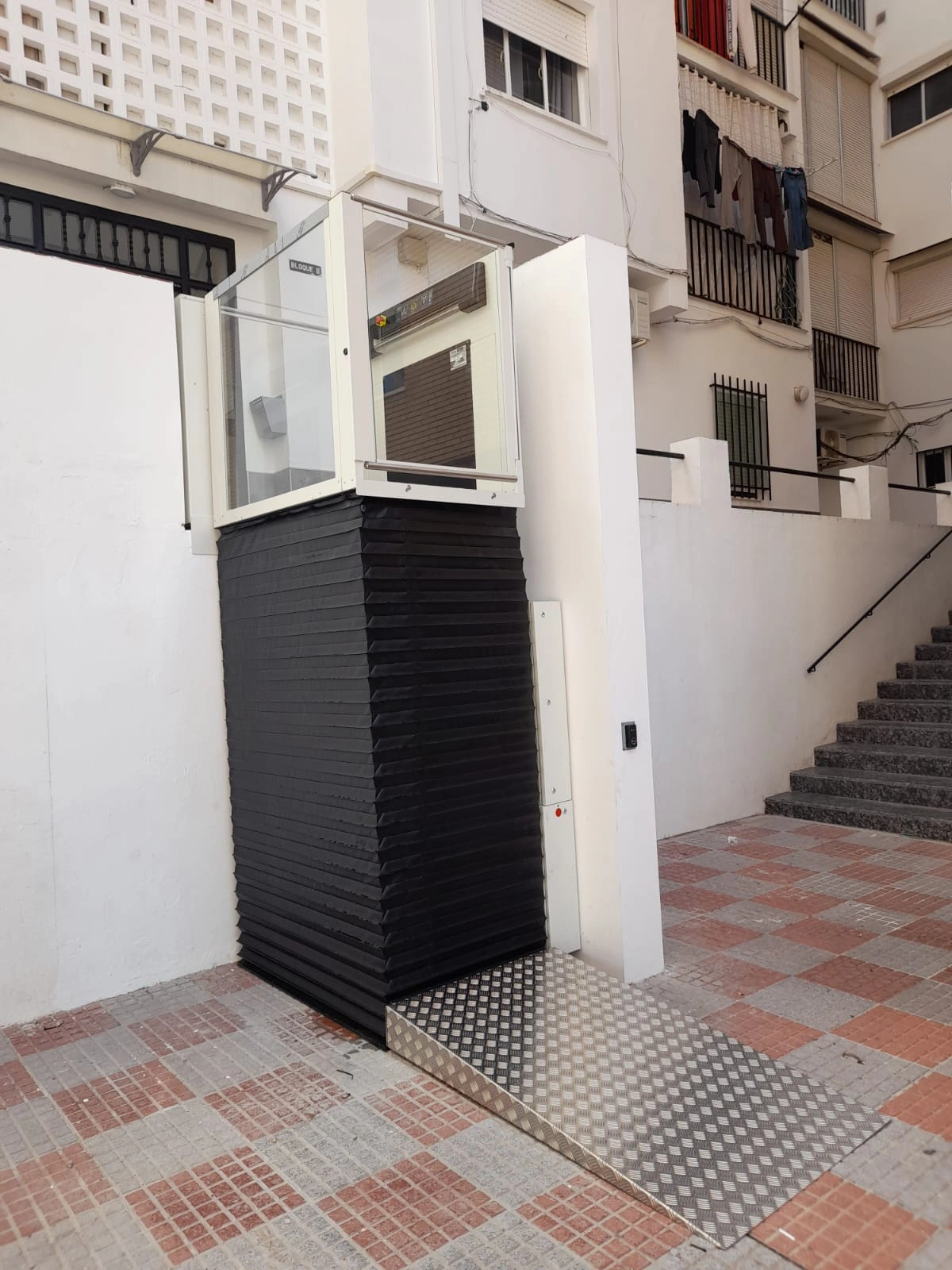 elevador_exterior_rampa_2