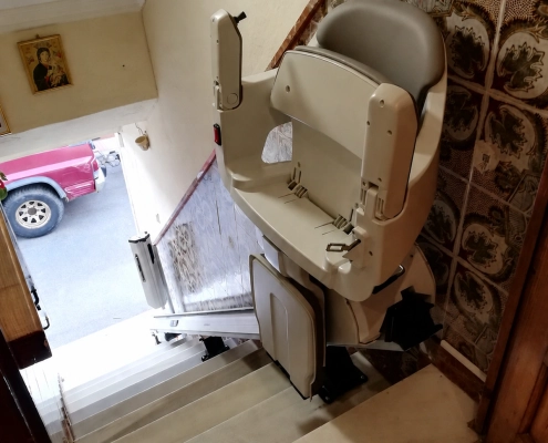 silla_salvaescalera_guia_abatible0